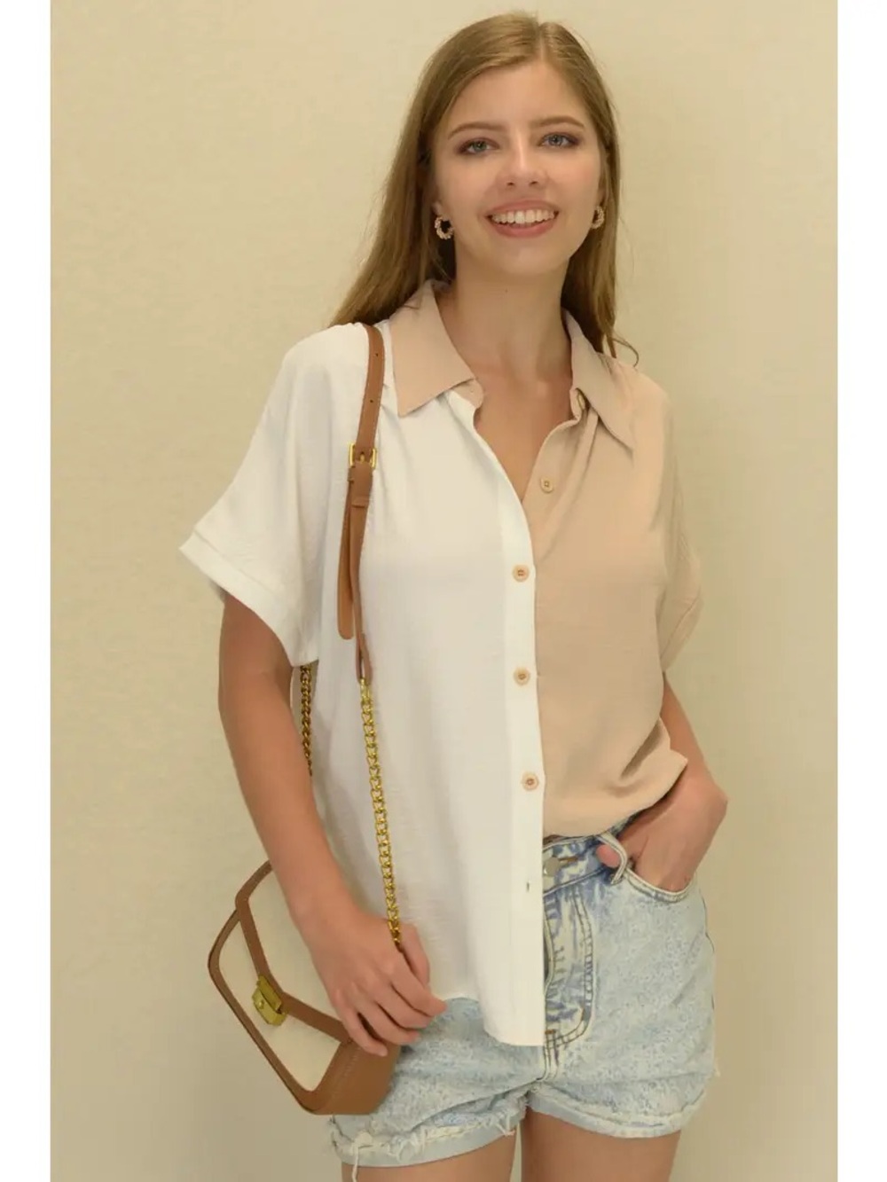 Two-Tone Short Sleeve Button-Down Shirt in Cream and Beige